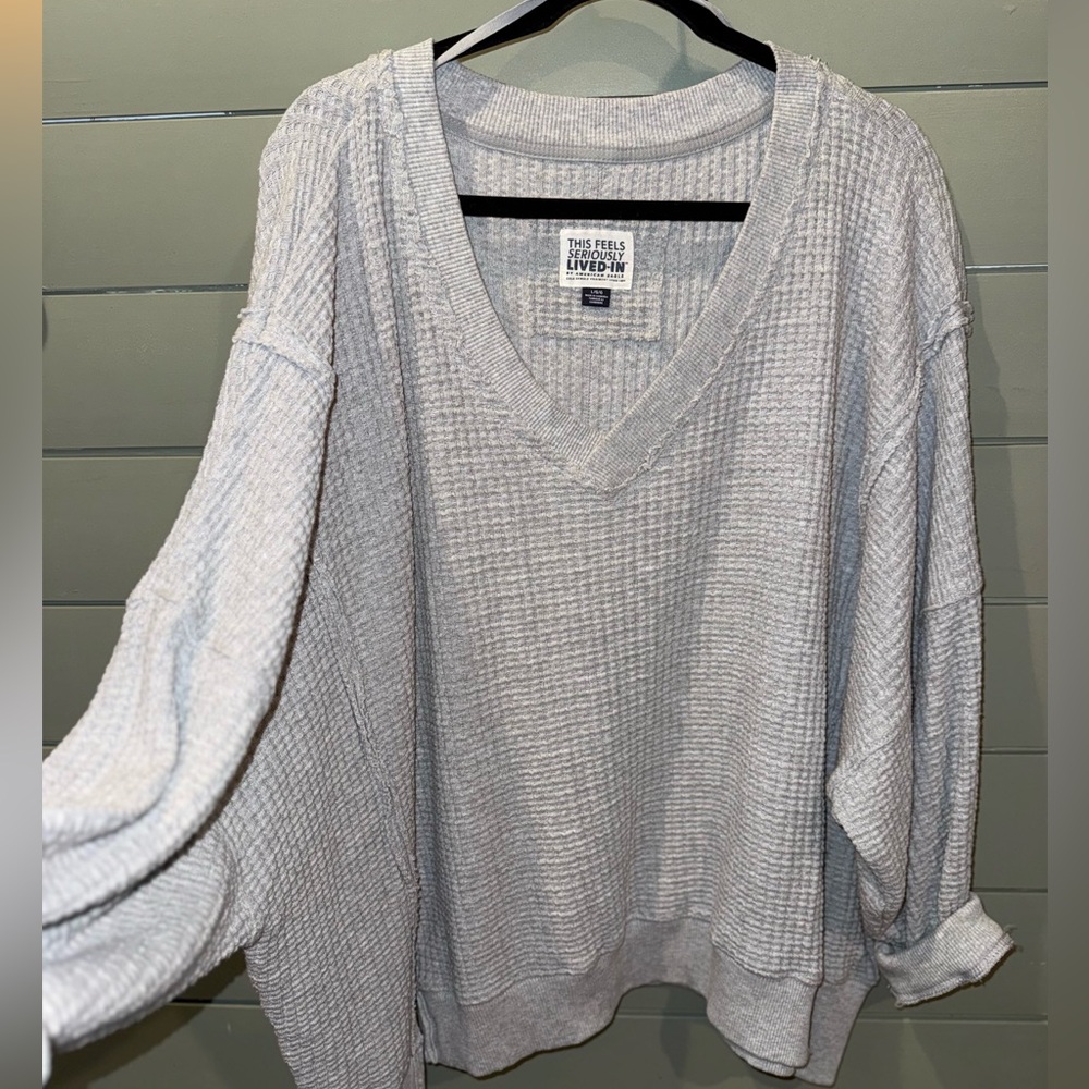 American Eagle Outfitters Light Gray Waffle Knit V-Neck Sweater